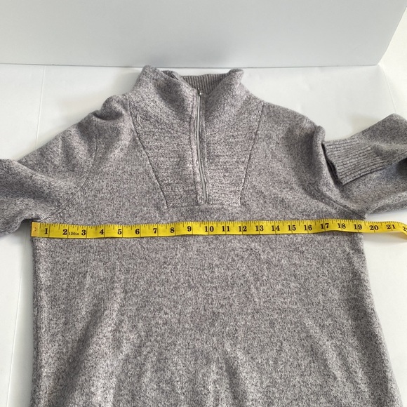 2/$25 Gray Slubby three-quarter zip formal office long sleeve sweater size small - Picture 6 of 10